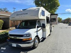 2018 Thor Motor Coach Quantum GR22, $ 44,900
