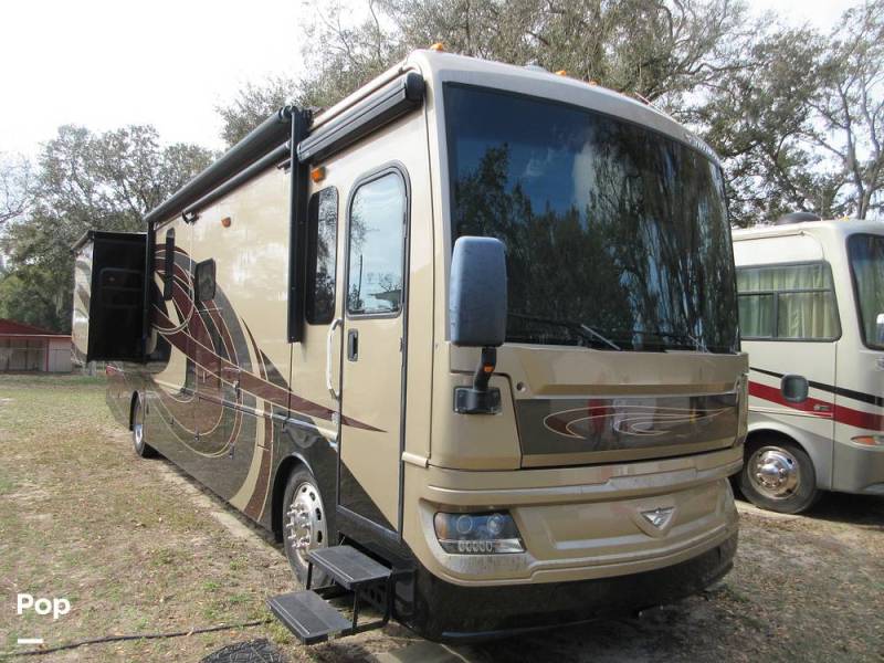 2018 Fleetwood Pace Arrow LXE 38N, $ 129,500