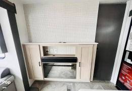 2024 Forest River Wildwood Platinum 31KQBTS, $ 39,500