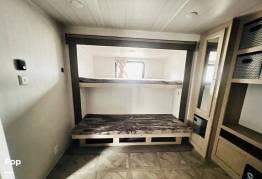 2024 Forest River Wildwood Platinum 31KQBTS, $ 39,500