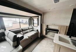 2024 Forest River Wildwood Platinum 31KQBTS, $ 39,500