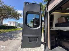 2021 Airstream Interstate 24GT 4WD, $ 157,000