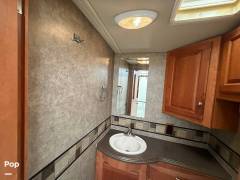 2013 Itasca Sunova 36V, $ 59,000
