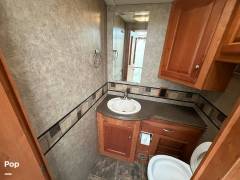 2013 Itasca Sunova 36V, $ 59,000
