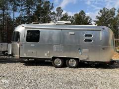 2020 Airstream Globetrotter 23FB Twin, $ 69,995