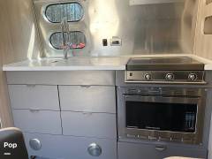 2020 Airstream Globetrotter 23FB Twin, $ 69,995