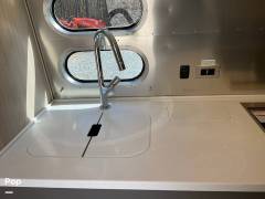 2020 Airstream Globetrotter 23FB Twin, $ 69,995