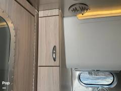 2020 Airstream Globetrotter 23FB Twin, $ 69,995