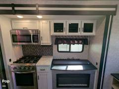 2022 CrossRoads Hampton 372FDB, $ 65,000