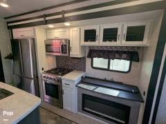 2022 CrossRoads Hampton 372FDB, $ 65,000