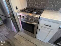 2022 CrossRoads Hampton 372FDB, $ 65,000