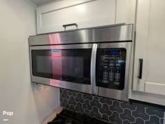 2022 CrossRoads Hampton 372FDB, $ 65,000