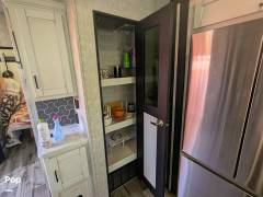 2022 CrossRoads Hampton 372FDB, $ 65,000