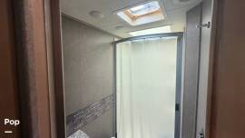 2020 Thor Motor Coach Daybreak 24DB, $ 54,000