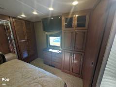 2015 Fleetwood Expedition 38B, $ 95,000