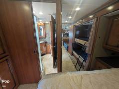 2015 Fleetwood Expedition 38B, $ 95,000