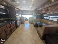 2015 Fleetwood Expedition 38B, $ 95,000
