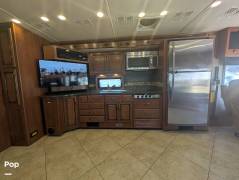 2015 Fleetwood Expedition 38B, $ 95,000
