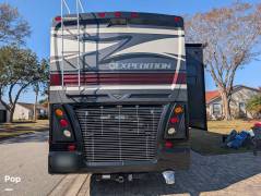 2015 Fleetwood Expedition 38B, $ 95,000