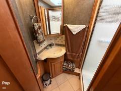 2013 Winnebago Journey 40U, $ 79,999