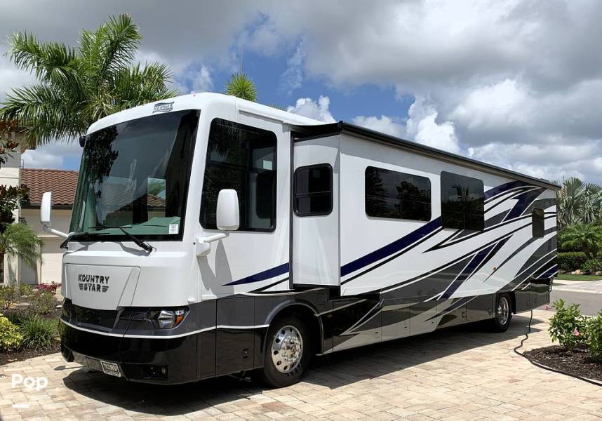 2021 Newmar Kountry Star 4037, $ 210,000