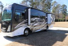 2021 Coachmen Sportscoach 339DS, $ 154,000