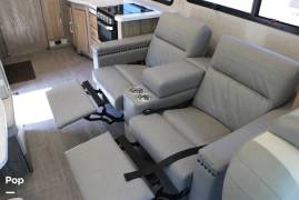 2021 Coachmen Sportscoach 339DS, $ 154,000