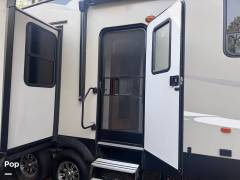 2019 Coachmen Chaparral 392MBL, $ 31,000