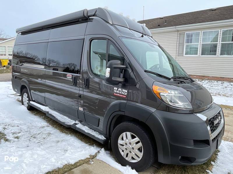 2022 Thor Motor Coach Sequence 20J, $ 94,500