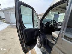 2022 Thor Motor Coach Sequence 20J, $ 94,500