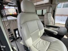 2022 Thor Motor Coach Sequence 20J, $ 94,500