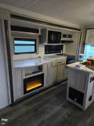 2023 East To West RV Alta 2810KIK, $ 23,000