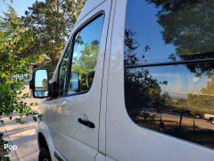 2018 Airstream Interstate Lounge EXT 4X4, $ 122,000