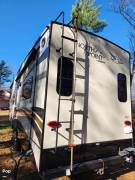 2017 Jayco North Point 301RETS LG, $ 35,000