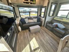 2021 Keystone Avalanche 338GK, $ 38,500