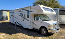 2011 Thor Motor Coach Freedom Elite 31R, $ 38,900
