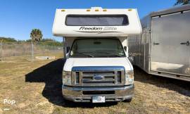 2011 Thor Motor Coach Freedom Elite 31R, $ 38,900