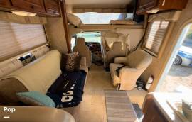 2011 Thor Motor Coach Freedom Elite 31R, $ 38,900