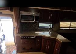 2015 Coachmen Encounter 37SA, $ 59,995