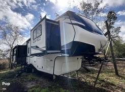 2022 CrossRoads Cameo 3701RL, $ 42,000