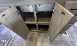 2022 CrossRoads Cameo 3701RL, $ 42,000