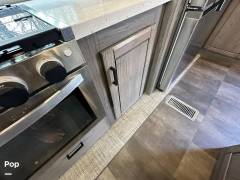 2022 CrossRoads Cameo 3701RL, $ 42,000