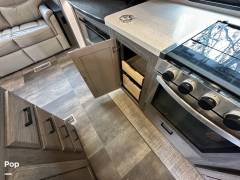 2022 CrossRoads Cameo 3701RL, $ 42,000