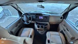 2017 Thor Motor Coach Four Winds 22B, $ 39,500