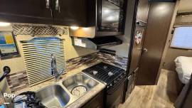 2017 Thor Motor Coach Four Winds 22B, $ 39,500