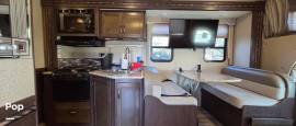 2017 Thor Motor Coach Freedom Elite 29FE, $ 56,500