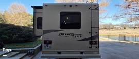 2017 Thor Motor Coach Freedom Elite 29FE, $ 56,500