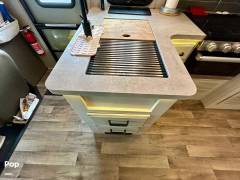 2021 Entegra Coach Odyssey 30Z, $ 69,900