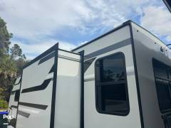2023 Winnebago Voyage 2730RL, $ 31,000