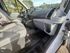 2015 Ford Transit 250 High Roof 148WB, $ 50,000
